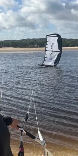 Kite Kitesurf vantage 12 M novo sem remendos com barra e trapézio e prancha