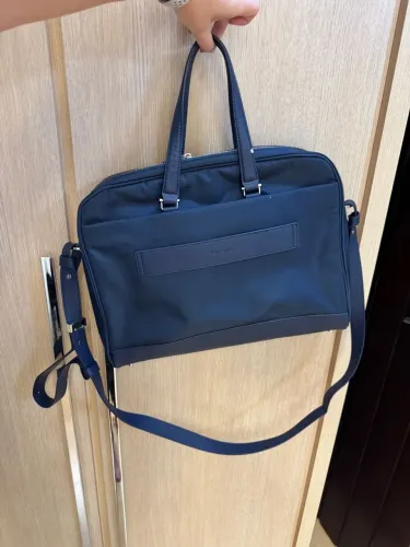 Bolsa Executiva Azul Marinho - Elegância e Praticidade