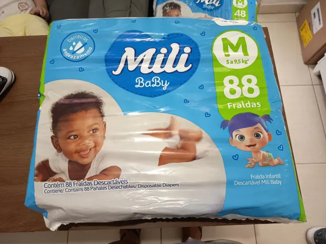 Fralda Mili tamanho m 88 unidades