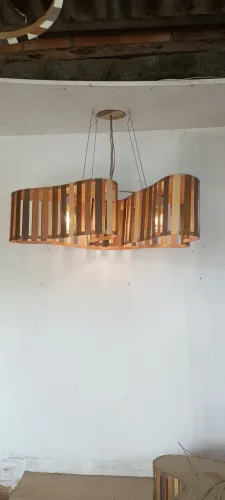 Luminárias com curvas em madeira com marchetaria tamanho 078 cm comprimento 046 cm lar