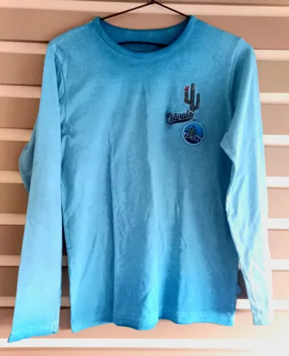 Blusa da Alphabeto, mangas longas