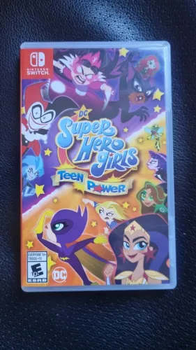 Jogo DC Super Hero Girls Teen Power Nintendo Switch Usado