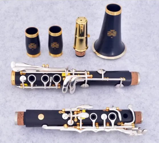 Clarinete Moresky M1 madeira Sib 17 chaves sob encomenda