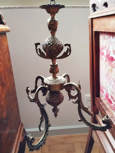 Lustre de bronze quatro lâmpadas