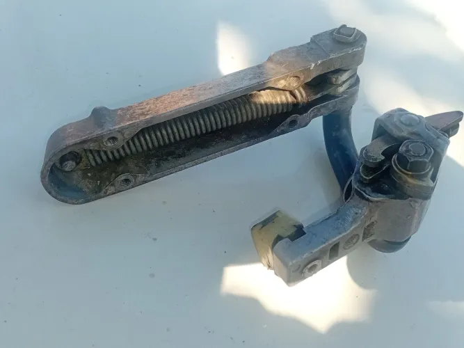 Guia Carrinho Central Porta Correr Vw Kombi 2006 2007 A 2014 (Usado)