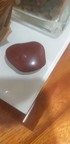 Pedra natural Jaspe vermelha.