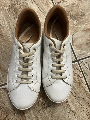 Tênis Branco Plataforma Casual Feminino - Detalhe Caramelo - Tam 38/39