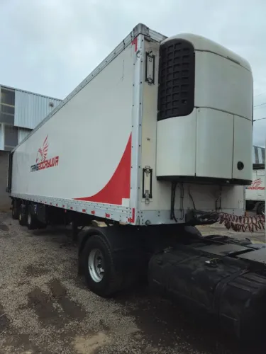 Vendo carreta Frigorífica 2010 ou troco por carreta seca.