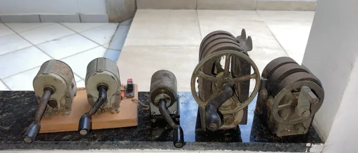 Dínamo telefone antigo