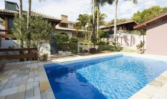 Casa à venda no Condomínio Estância Marambaia em Vinhedo - SP