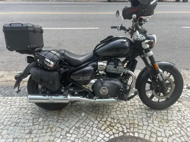 Moto Super Meteor 650 Preta