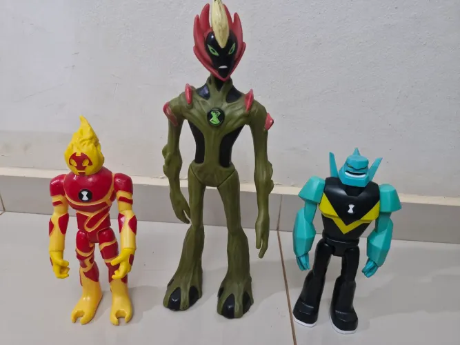 Bonecos Ben 10 origi- Decoração Geek - Chama e Diamante Playmates 30cm e Fogo Fátuo 43cm