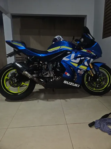 Vendo srad 1000 2019. A versão top