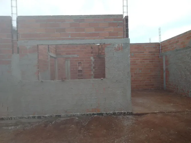 Pedreiro  disponível na empreita e diária!
