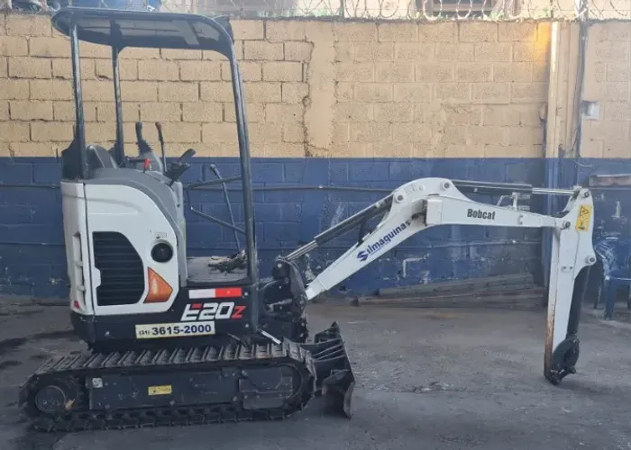 Mini Escavadeira Bobcat Mod. E20z Ano 2023 975.6h
