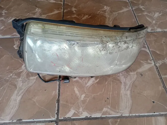 Farol Esquerdo Subaru Forester 2005 2006 ( pra recuperar)