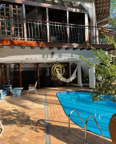 Linda casa em Ubatuba com 4 suítes na praia Domingas Dias