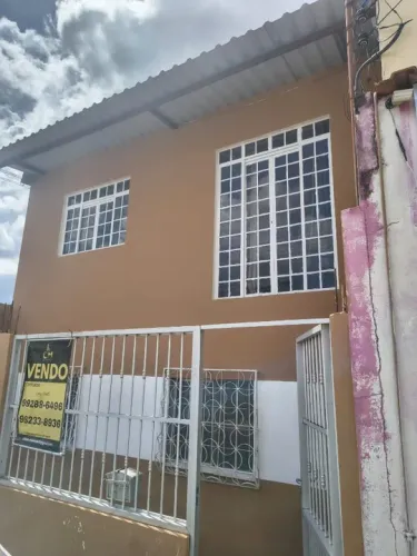 Vendo casa no Cj. Eldorado somente à vista - duplex com 4 quartos