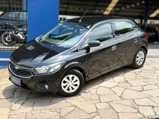 Chevrolet Onix Hatch LT 1.0 8V Flex Mec. 4P 2018
