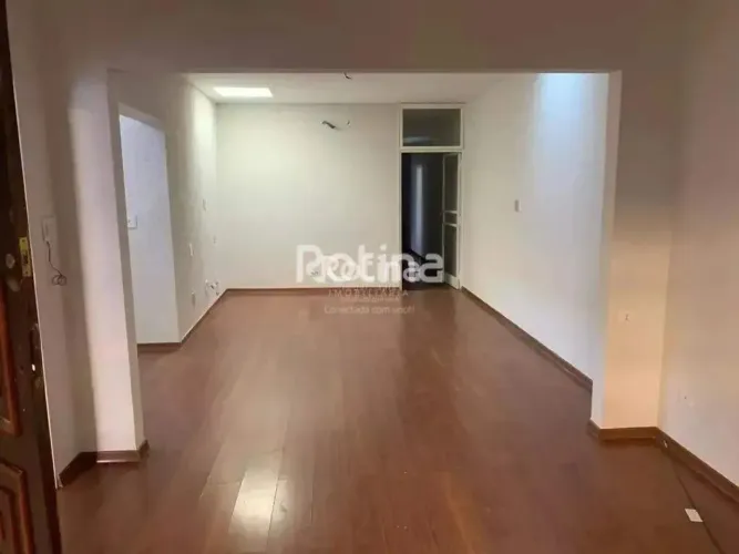 Casa à venda, 3 quartos, Nossa Senhora Aparecida - Uberlândia/MG - Rotina Imobiliária