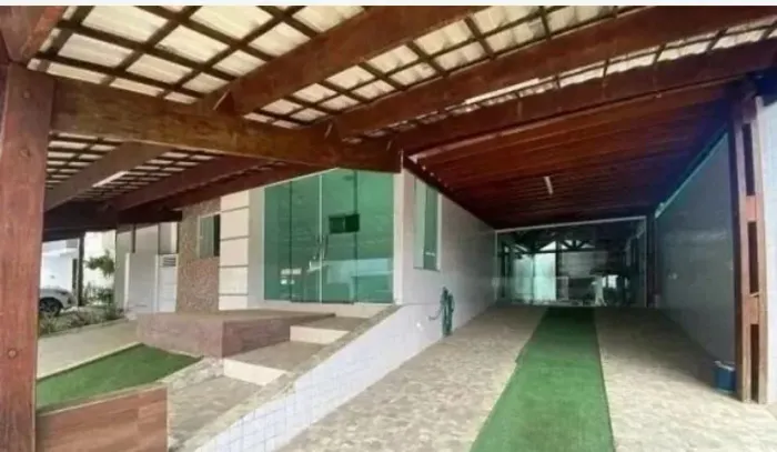 Belíssima Casa no condomínio Serravile disponível para locação o