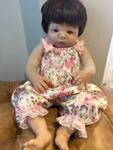 Boneca bebê Reborn Realista - Roupinha Floral