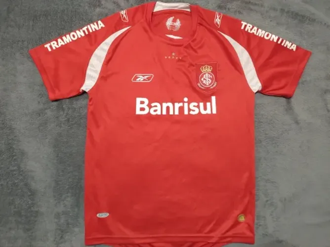 Camisa Oficial Internacional Reebok 2008, #10, tamanho 10 anos (45x67) Infantil /Feminino.