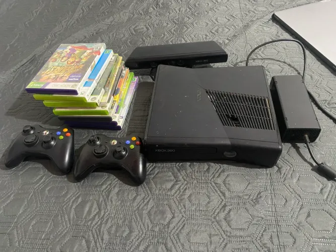 Vendo -Xbox 360 Slim
