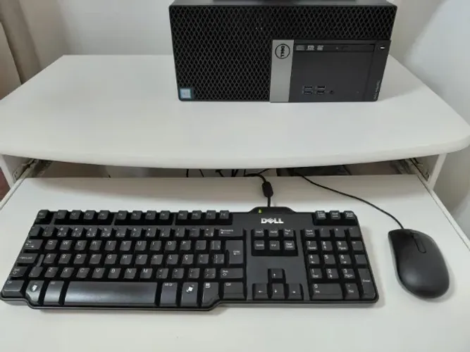 PC DELL OptiPlex 7040,  Monitor-Processador Intel Core i7-6700 340 641 GHZ 8 GB 8 G.