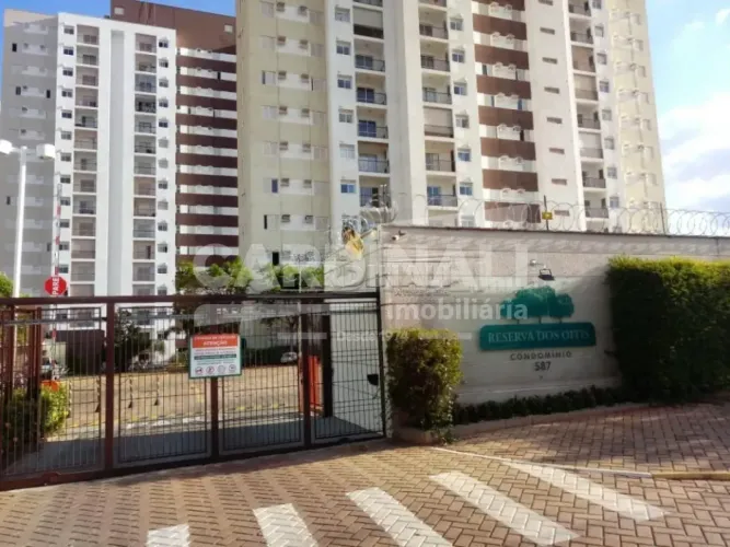 Apartamento com excelente localização, próximo supermercados e faculdades.