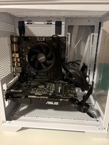 PC Gamer Ryzen 5 5600GT RX580 16GB SSD 500GB + Monitor Samsung 24? (69)