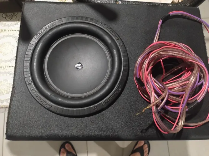 Caixa amplificada Falcon 