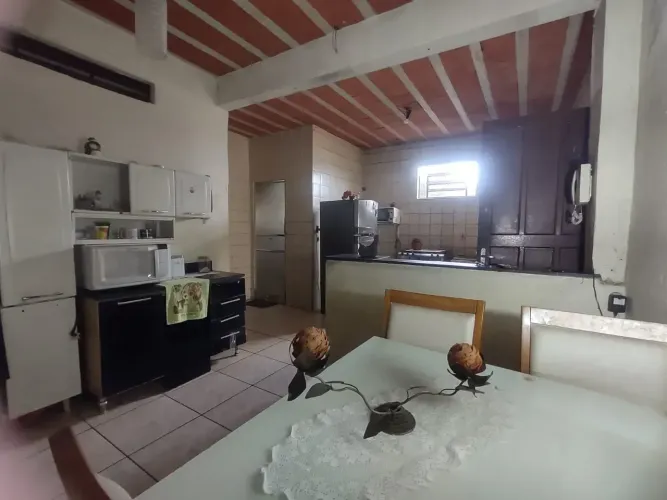Lote de 345m² com Barracão.