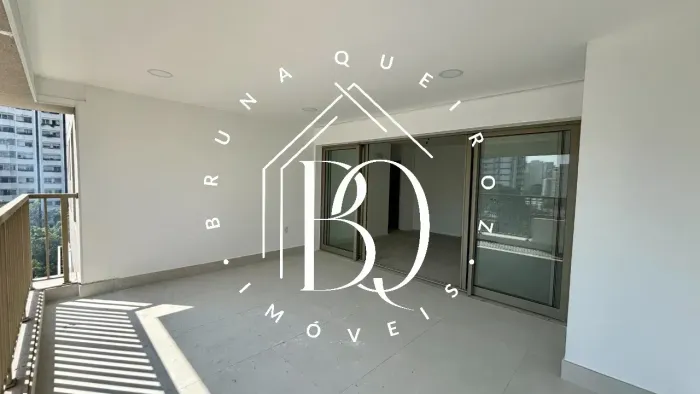 Apartamento à venda em Moema com 123 metros quadrados, 3 suítes, 2 vagas e varanda gourmet