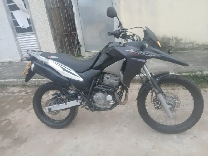 Xre 300 2015 ipva pago 14.500