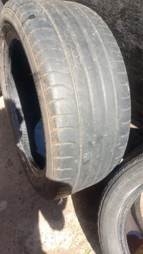 Vendo pneu