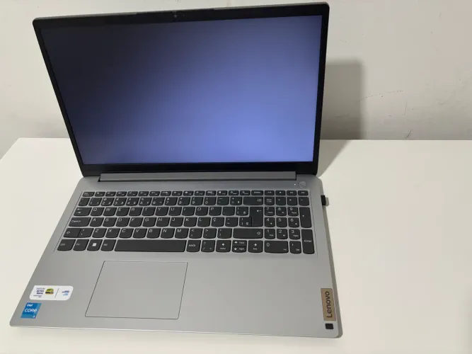 Vendo Notebook Lenovo COM NOTA FISCAL E GARANTIA 