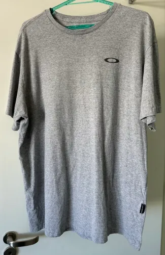 Blusa masculina Oakley tamanho GG