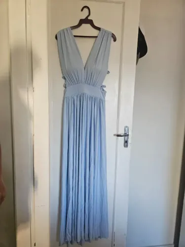Vestido longo azul serenity para festa e madrinha