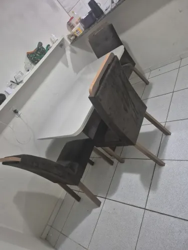 Mesa de 4 lugares MDF