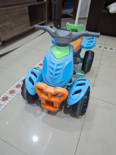 Quadriciclo Infantil Azul e Laranja com Haste para Passeio