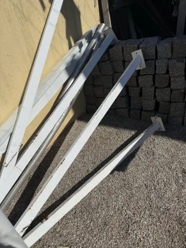 Cantoneira metálica para cobertura