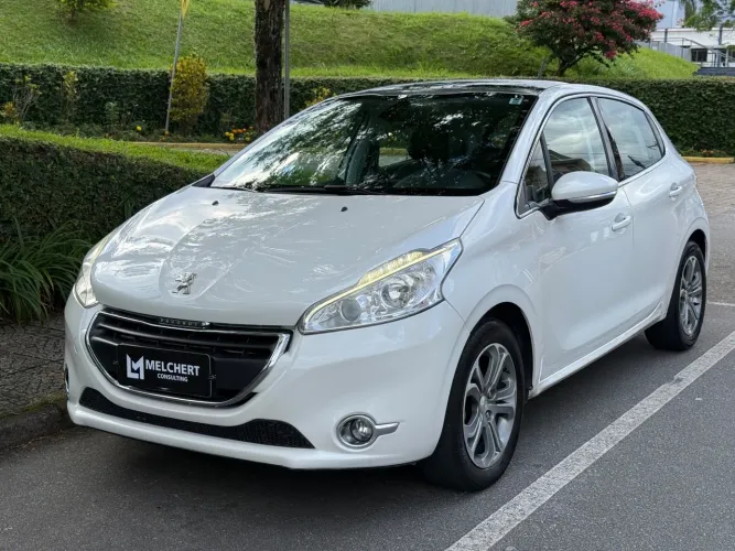 Peugeot 208 Griffe 1.6 Flex 16V 5P Aut. 2015