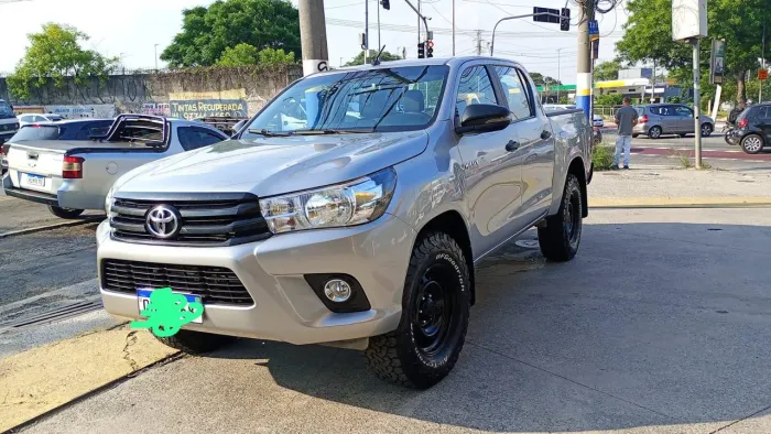 Toyota Hilux CD 4X4 2.8 Diesel Mec. 2020