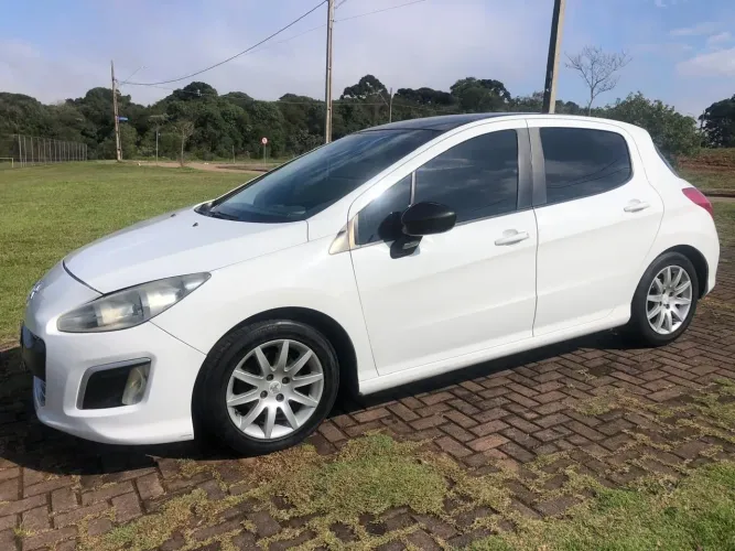 Peugeot 308 Allure 1.6 Flex 16V 5P Mec. 2013