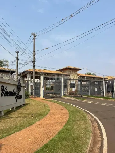 Casa com 3 dormitórios à venda, 200 m² por R$ 980.000,00 - Residencial Doutor Raul Coury -