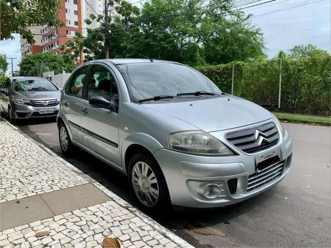 Citroen C3 GLX 1.4/ GLX Sonora 1.4 Flex 8V 5P 2011