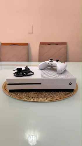 XBOX ONE S 1TB