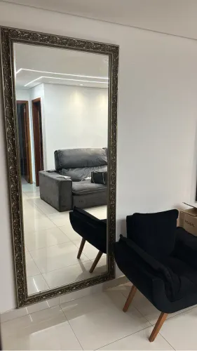 ESPELHO GRANDE COM MOLDURA TRABALHADA ? LINDO PARA SALA, QUARTO OU CLOSET