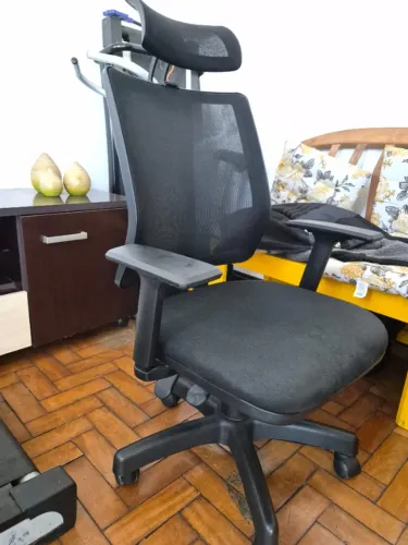 Cadeira Frisokar Addit - Com Apoio de Cabeça